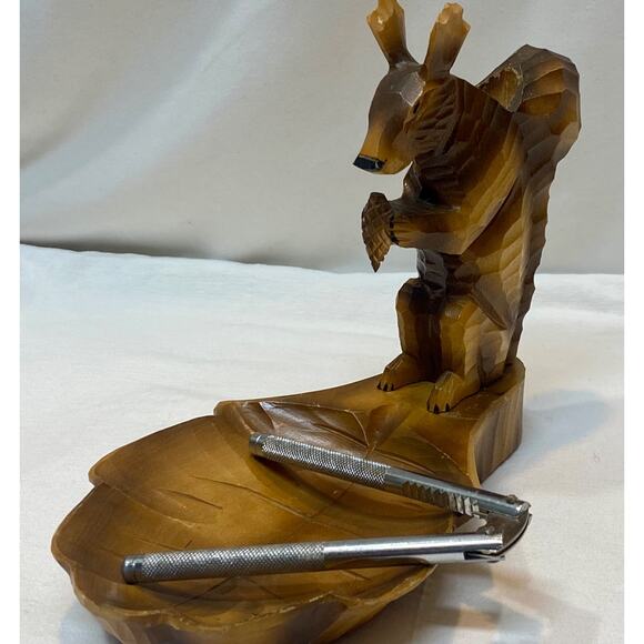 Antique 1940s MCM German Black Forest Hand Carved Squirrel Nut Cracker Wood Tray - Picture 9 of 11